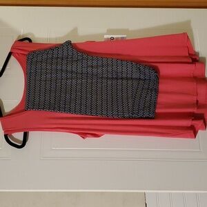 Lularoe Tank and TC2 leggings outfit